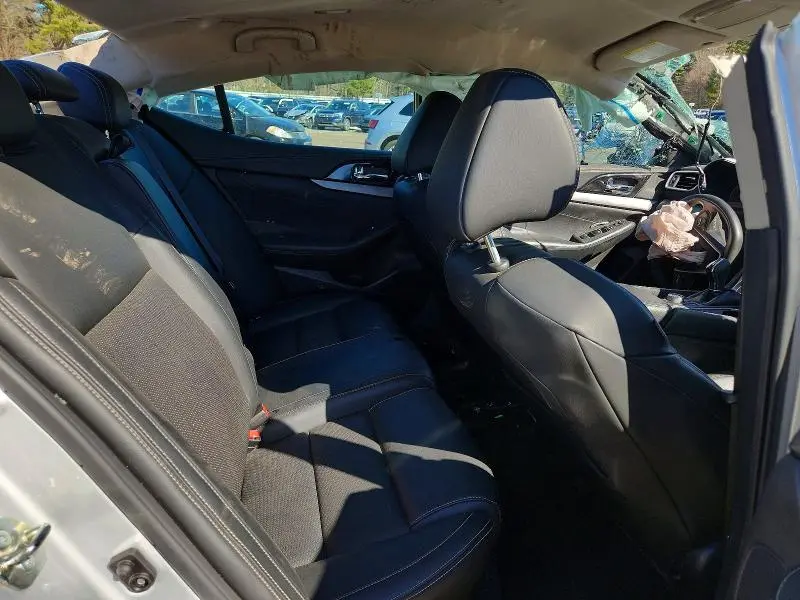2017 NISSAN MAXIMA SV