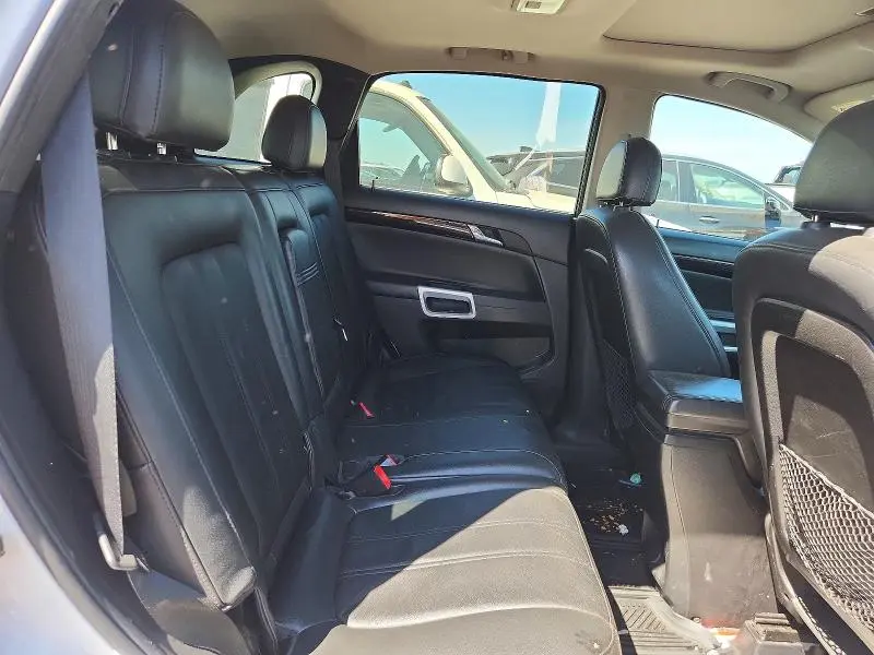 2014 CHEVROLET CAPTIVA LT  