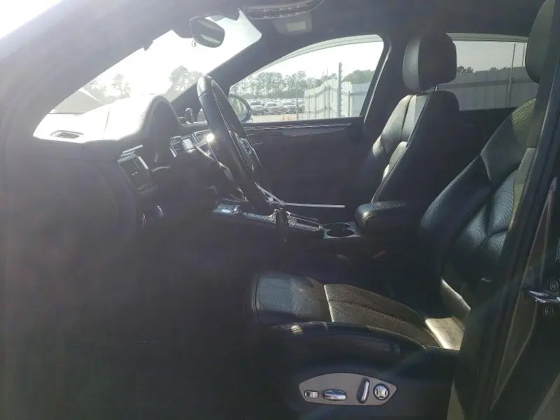 2015 PORSCHE MACAN S  