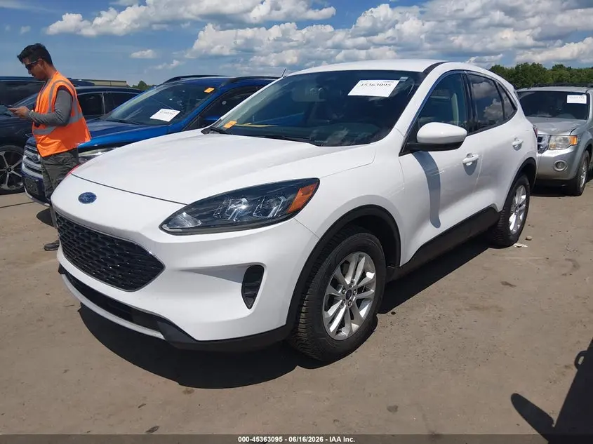 2020 FORD ESCAPE SE