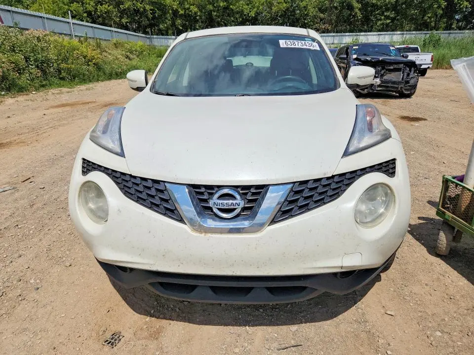 2015 NISSAN JUKE SV  