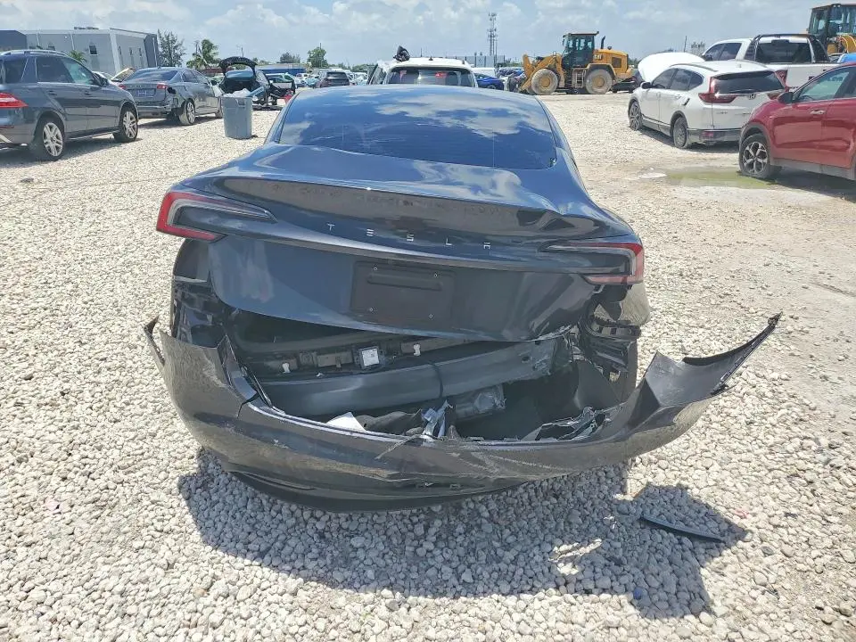 2025 TESLA MODEL 3   