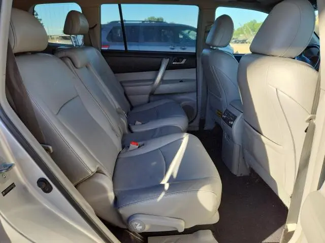 2011 TOYOTA HIGHLANDER BASE  