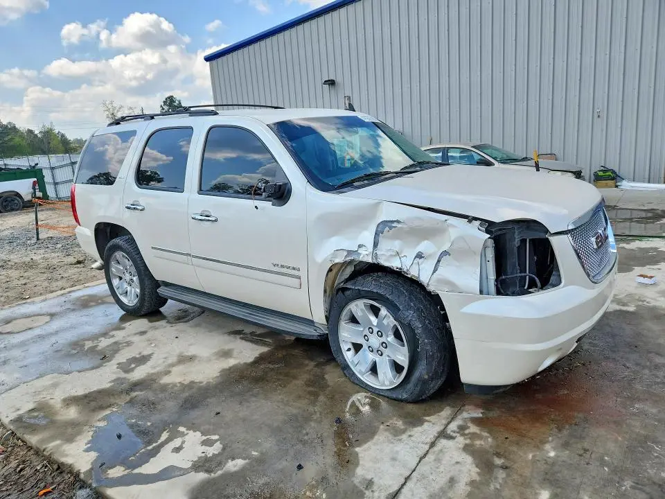 2013 GMC YUKON SLT  