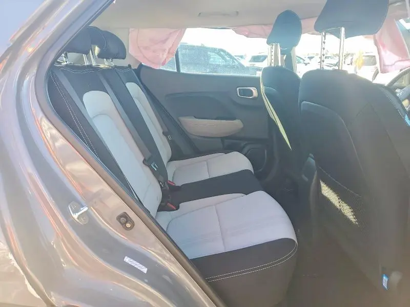 2022 HYUNDAI VENUE SEL  