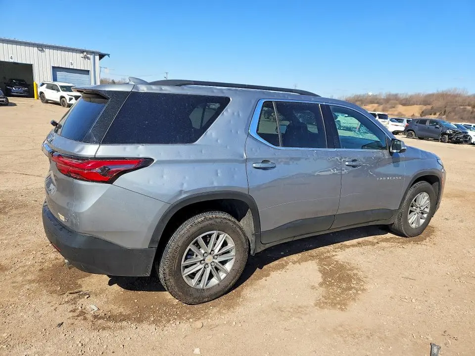 2023 CHEVROLET TRAVERSE LT  
