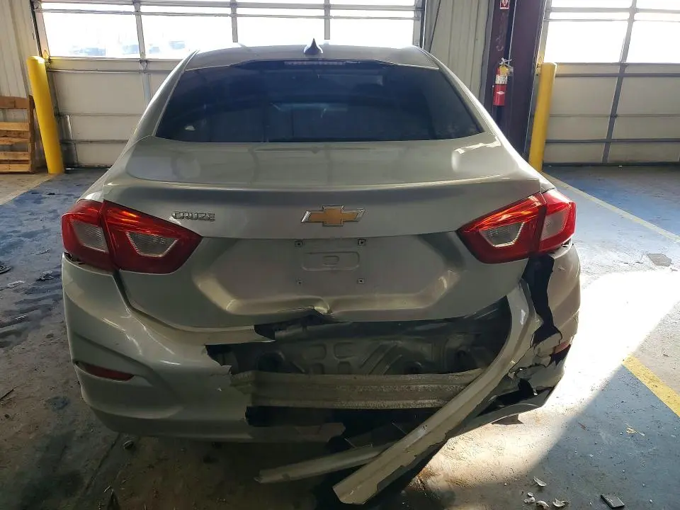 2016 CHEVROLET CRUZE LS  