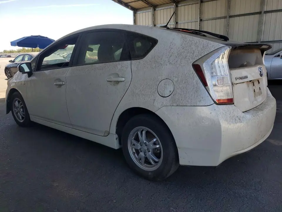 2011 TOYOTA PRIUS THREE  