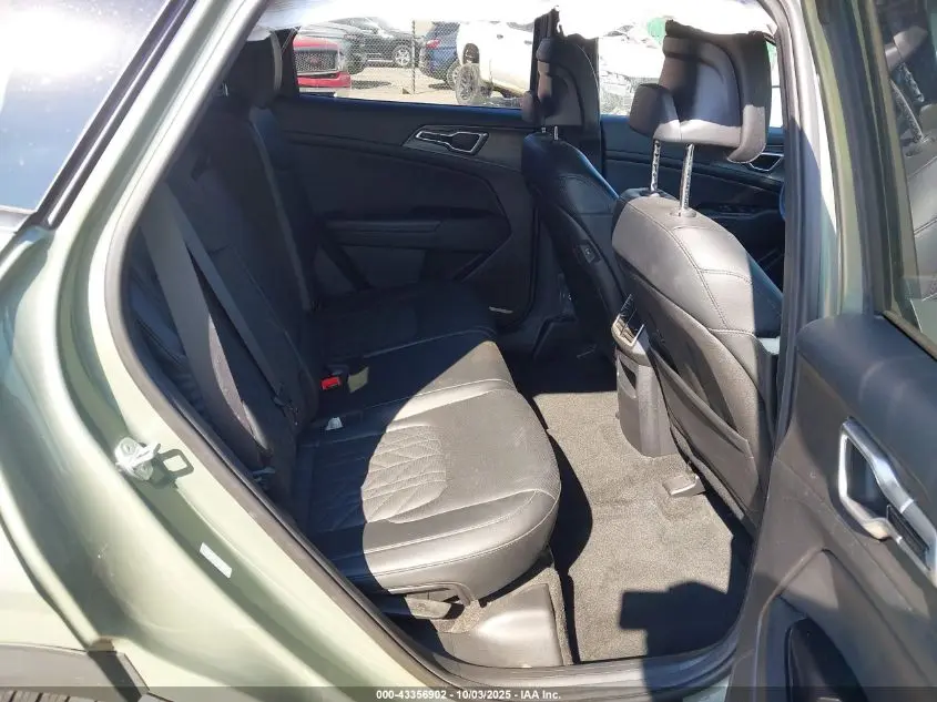 2023 KIA SPORTAGE X-LINE