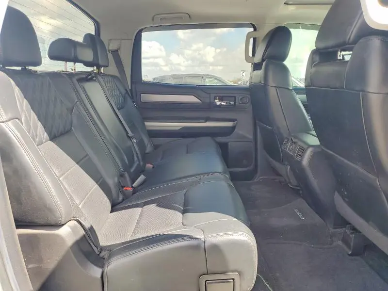 2020 TOYOTA TUNDRA PLATINUM  