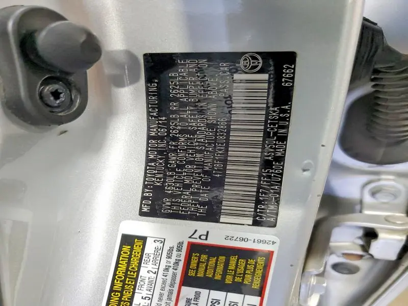 2014 TOYOTA CAMRY SE  