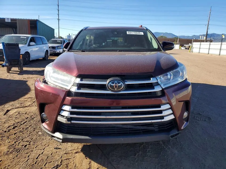 2017 TOYOTA HIGHLANDER XLE  