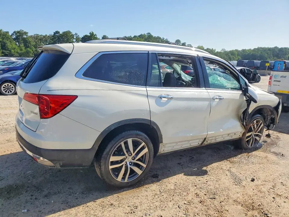 2018 HONDA PILOT TOURING  
