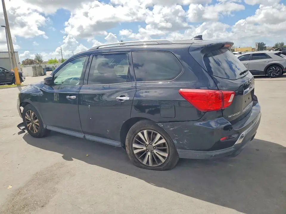 2020 NISSAN PATHFINDER SV  
