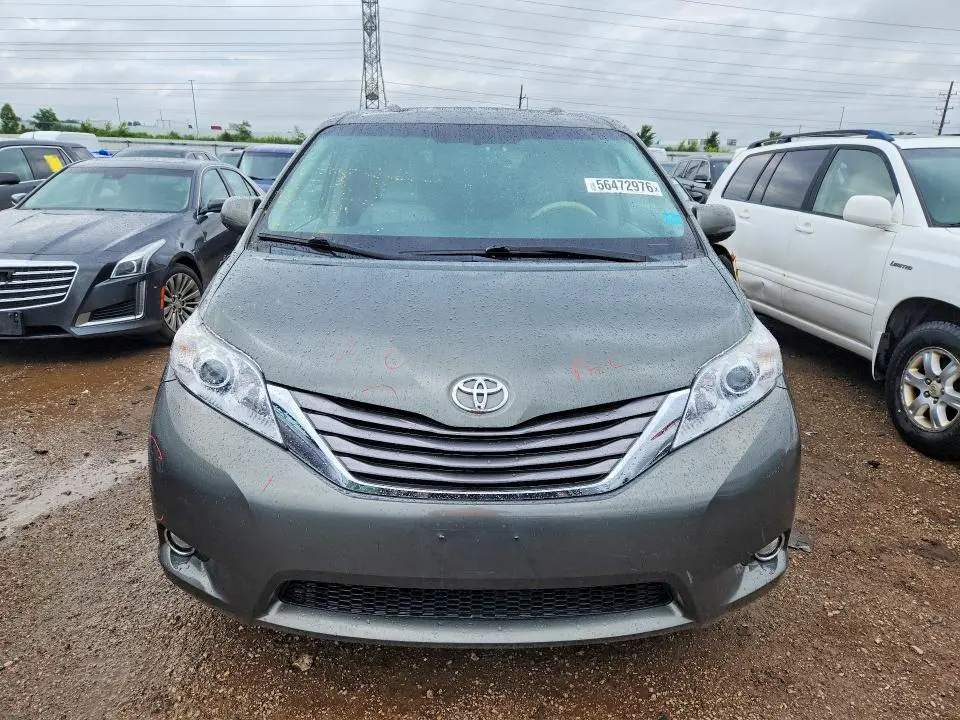 2012 TOYOTA SIENNA   