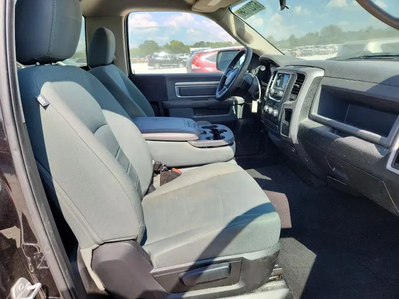 2015 RAM 1500 ST  