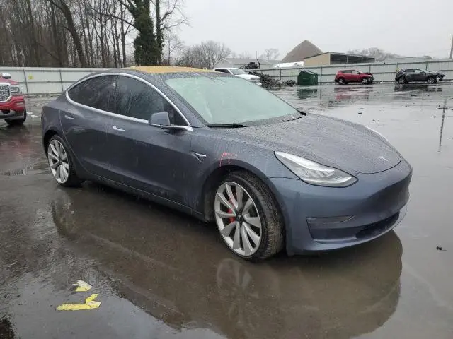 2018 TESLA MODEL 3   