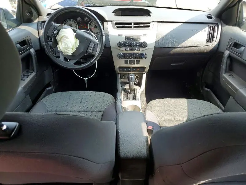 2011 FORD FOCUS SE  