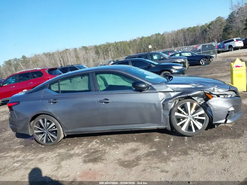 2020 NISSAN ALTIMA SR FWD