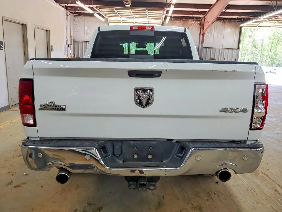 2017 RAM 1500 SLT  