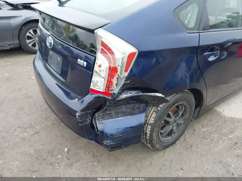 2014 TOYOTA PRIUS FOUR