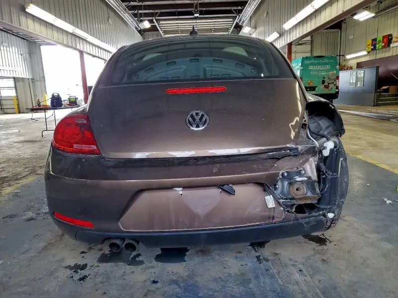 2013 VOLKSWAGEN BEETLE   