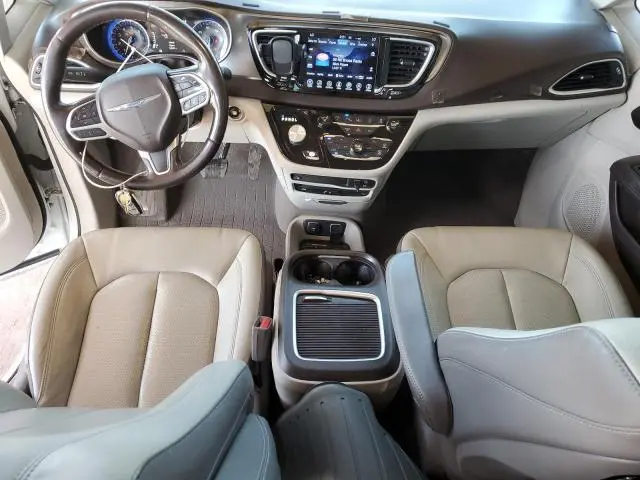 2017 CHRYSLER PACIFICA TOURING L PLUS  