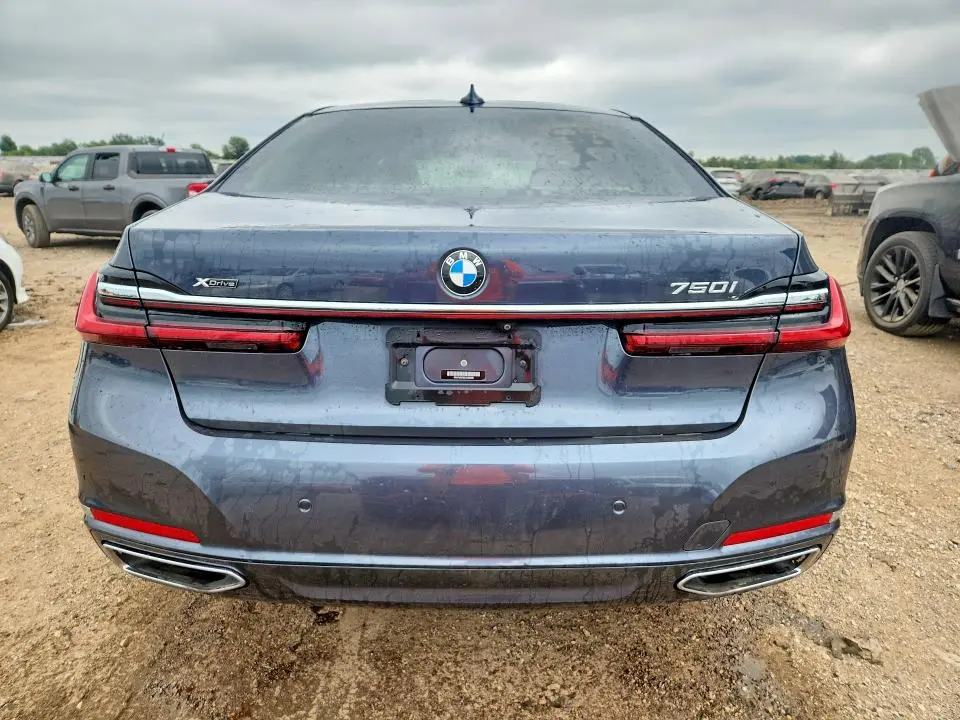 2020 BMW 750 XI  