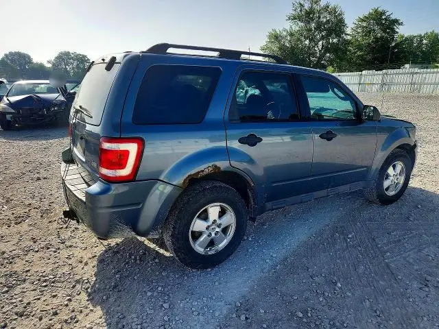 2011 FORD ESCAPE XLT  