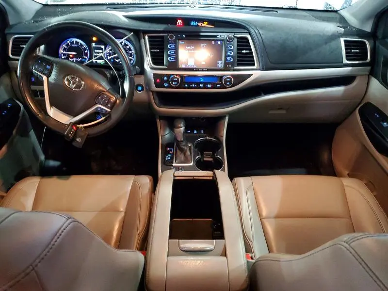 2019 TOYOTA HIGHLANDER XLE  
