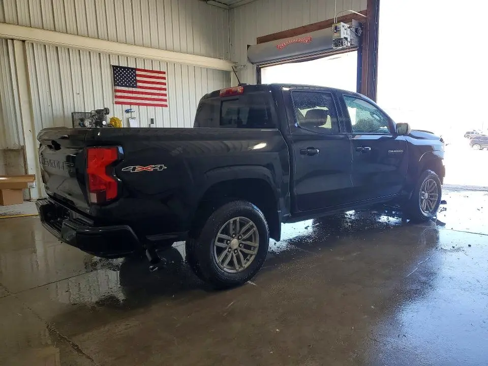 2024 CHEVROLET COLORADO LT  
