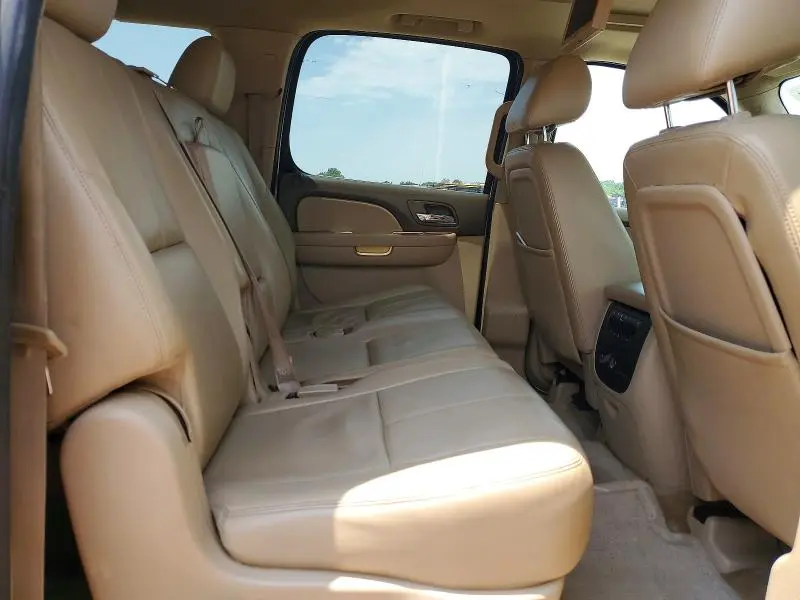 2013 CHEVROLET SUBURBAN C1500 LT  