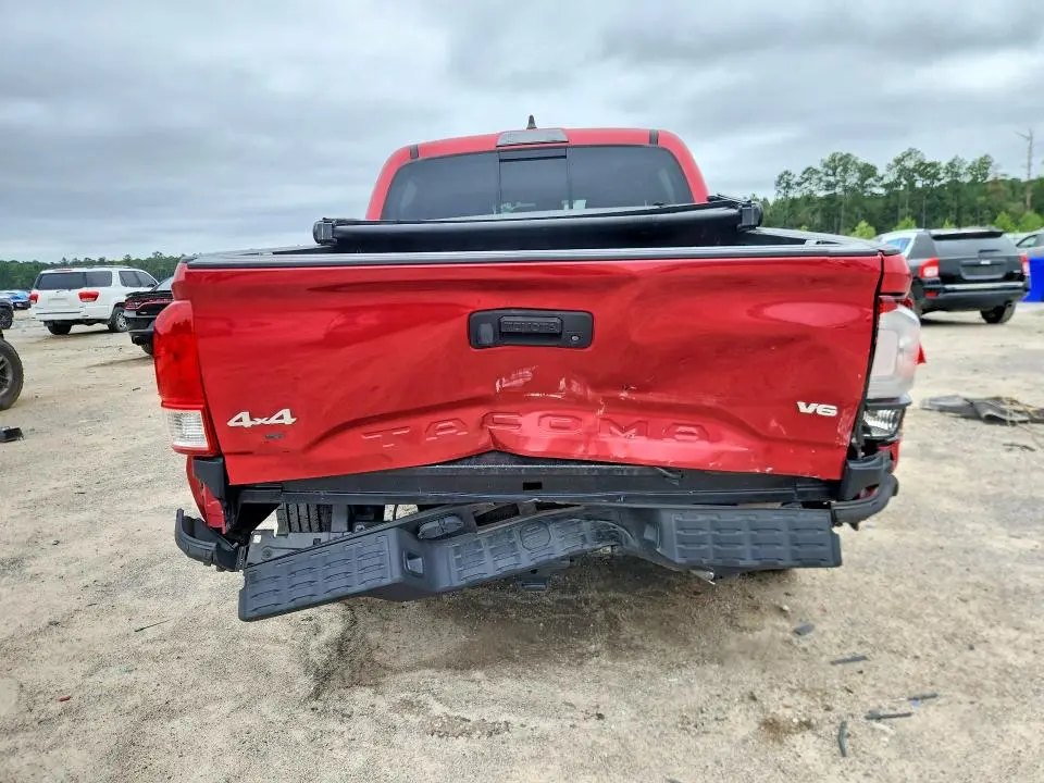 2020 TOYOTA TACOMA SR5 V6  