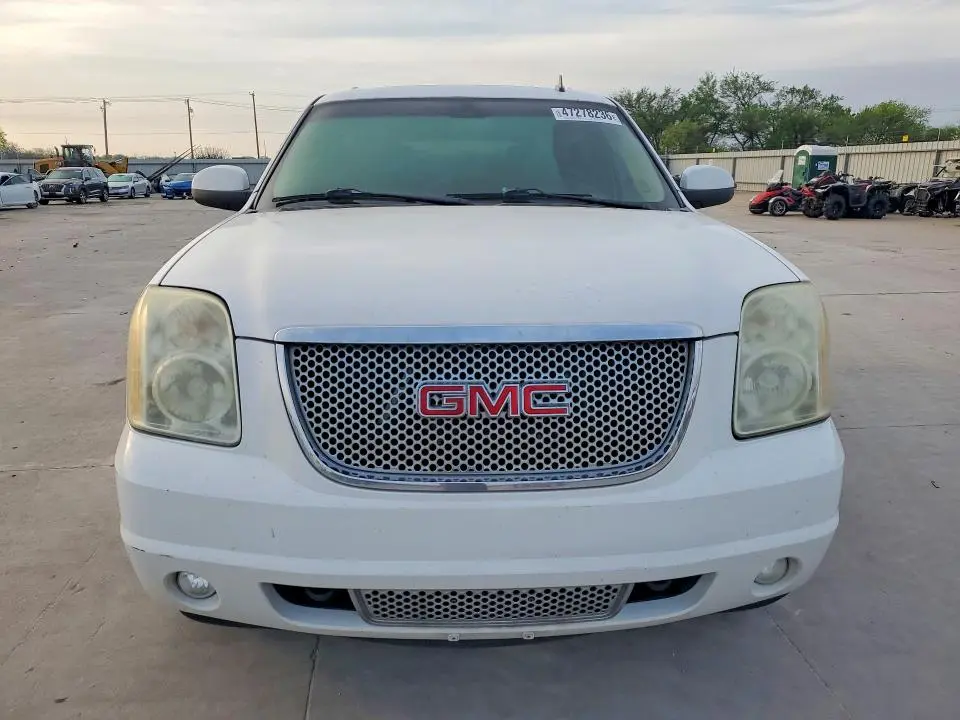2010 GMC YUKON DENALI  