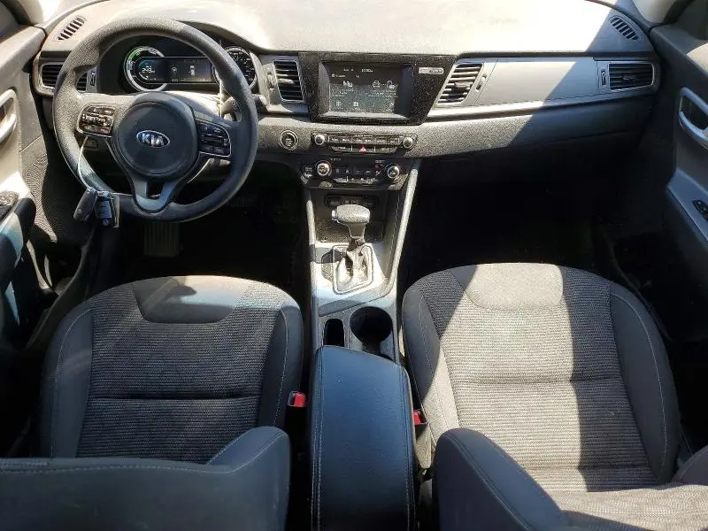 2017 KIA NIRO LX  