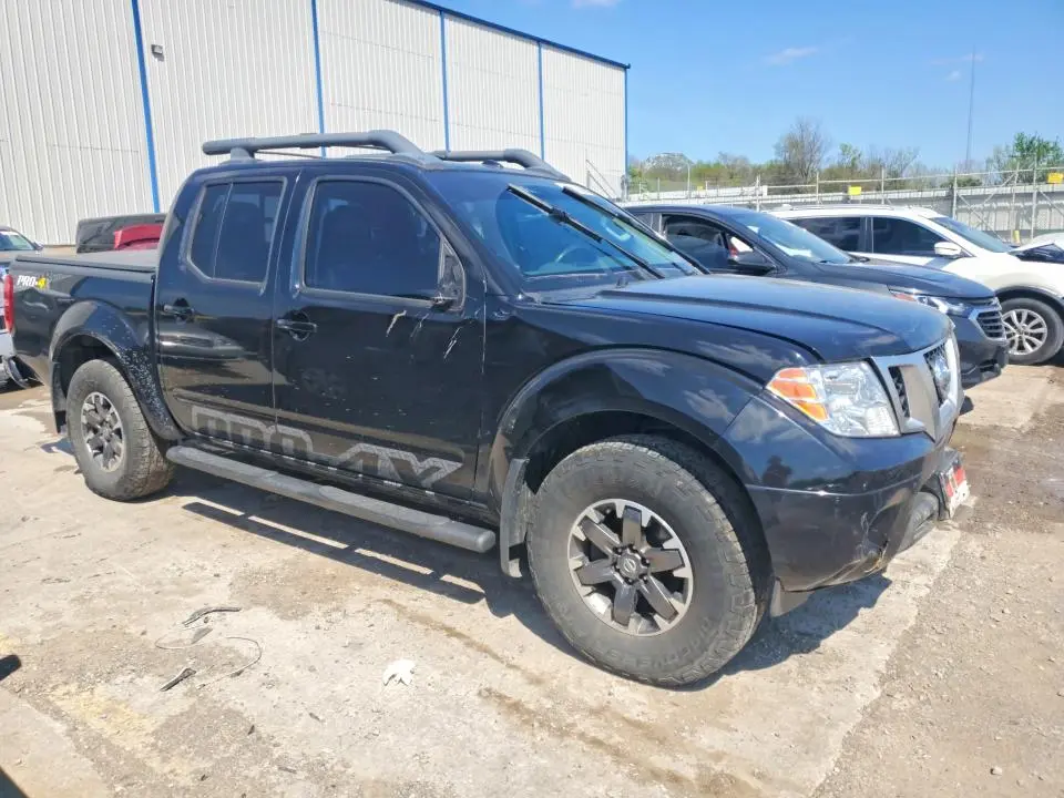 2017 NISSAN FRONTIER PRO-4X  