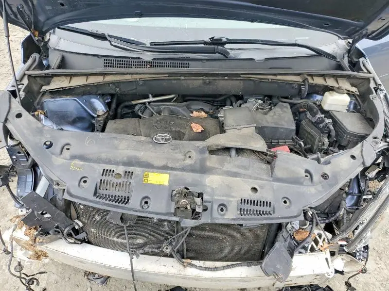 2017 TOYOTA HIGHLANDER LIMITED  