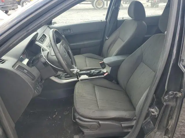 2011 FORD FOCUS SE  