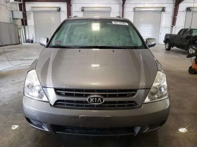 2010 KIA SEDONA LX