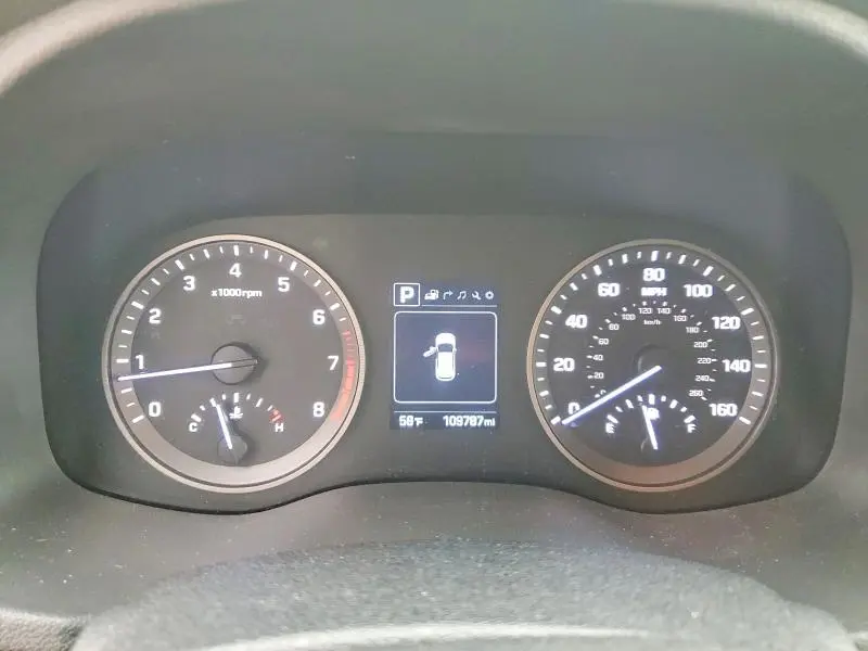 2016 HYUNDAI TUCSON SE  