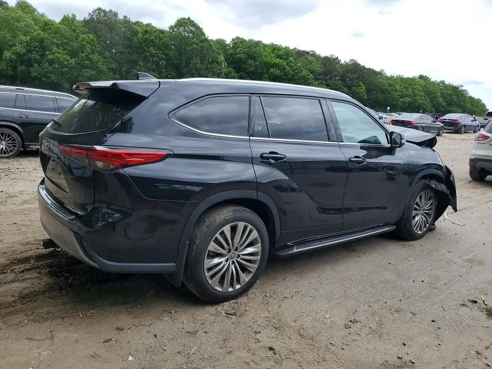 2023 TOYOTA HIGHLANDER PLATINUM  