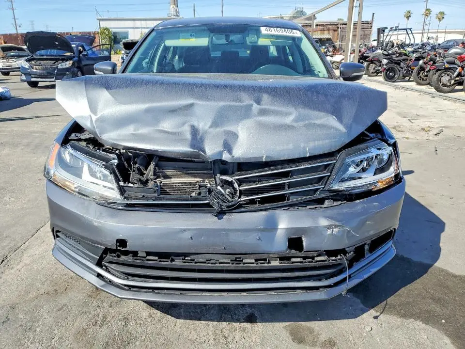 2015 VOLKSWAGEN JETTA SE  