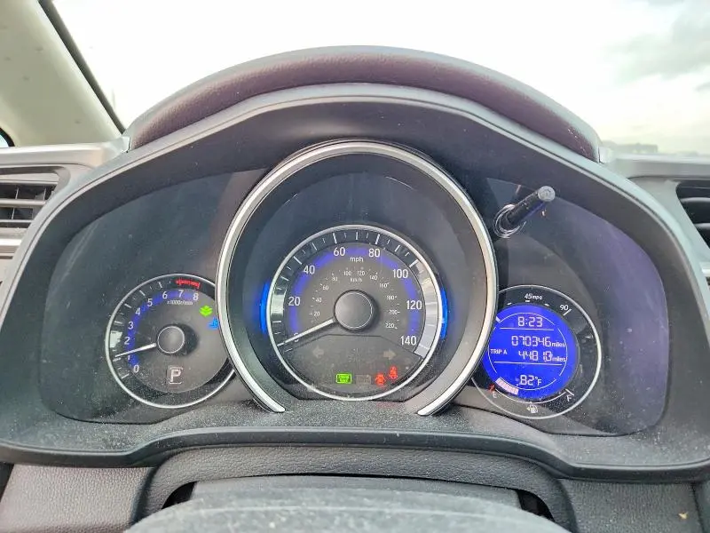 2015 HONDA FIT LX  