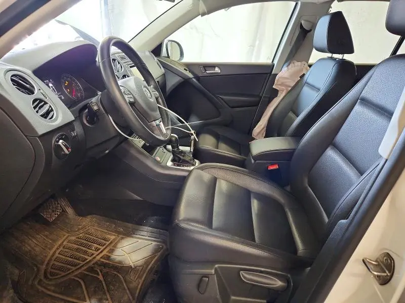 2016 VOLKSWAGEN TIGUAN   