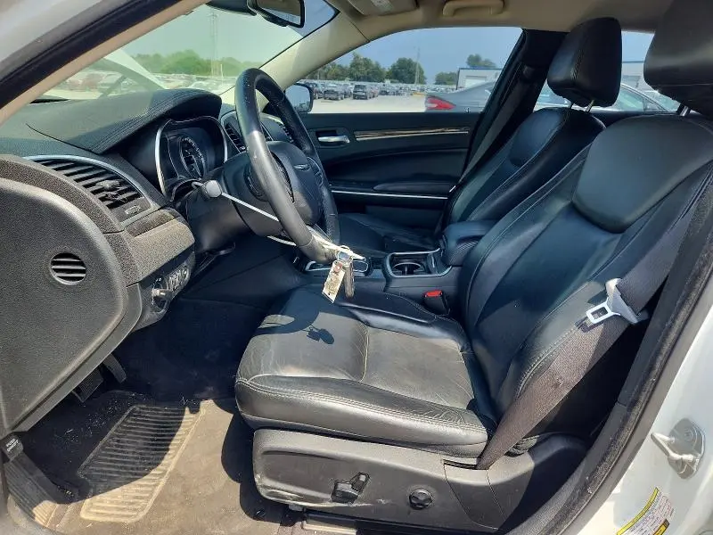 2018 CHRYSLER 300 TOURING  