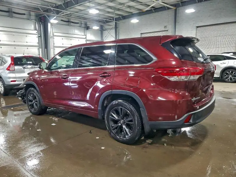 2018 TOYOTA HIGHLANDER LE  