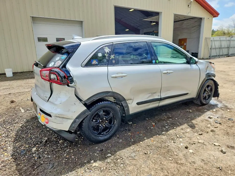 2019 KIA NIRO LX  
