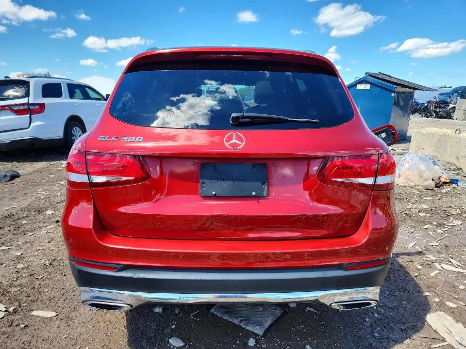 2017 MERCEDES-BENZ GLC 300  