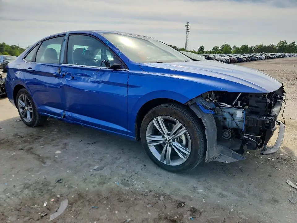 2024 VOLKSWAGEN JETTA SE  