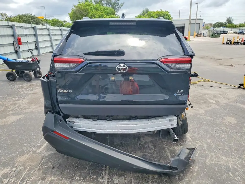 2025 TOYOTA RAV4 LE  